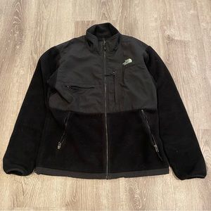The North Face Denali Men’s Black Jacket Size Medium